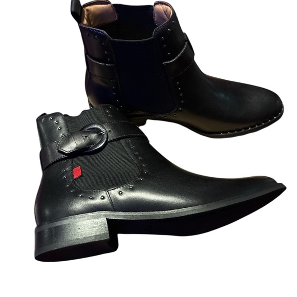 Sleek Black Ankle Boots - Picture 2 of 5